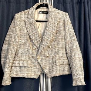 Beautiful tweed Zara blazer with gold buttons.